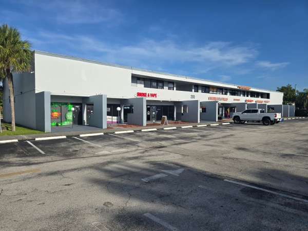 Office for Lease - 2501-2531 N State Road 7, Unit 208, Margate FL