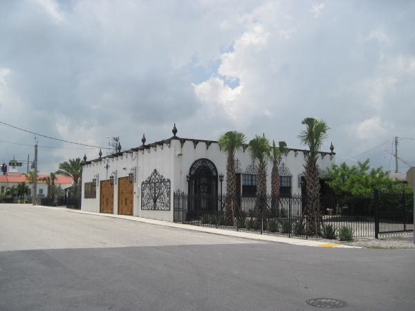 Retail for Lease - 101 NE 1st Street, Dania Beach FL