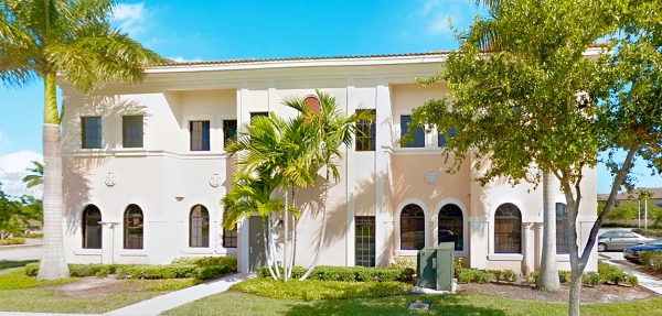 Office for Lease - 2100 SE Hillmoor Dr, 204A, Port St. Lucie FL
