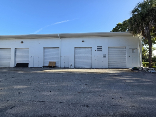 Industrial for Lease - 11917-11929 W. Sample Road, Units 11919-11923, Coral Springs FL