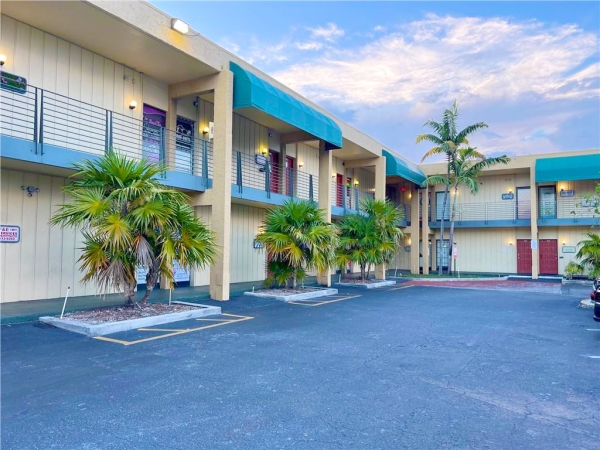 Office for Sale - 2331 N State Road 7 Unit 118, Lauderhill FL