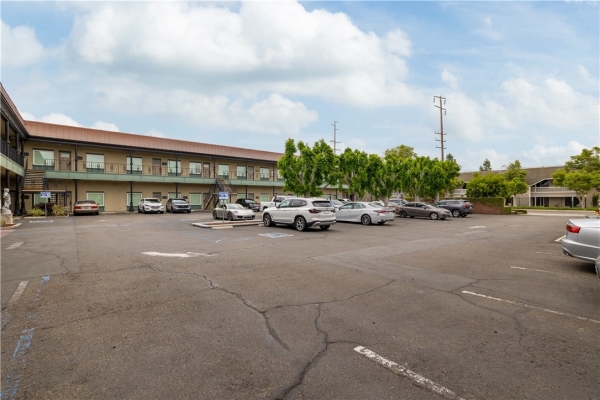 Listing Image #2 - Office for sale at 1913 17th Street 108, SANTA ANA CA 92705