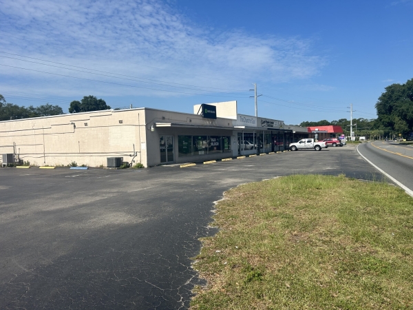 Listing Image #1 - Office for sale at 2413 Crill Ave, Palatka FL 32177