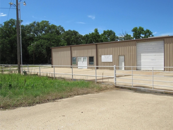 Listing Image #2 - Office for sale at 2706 Hwy 80 W, Mineola TX 75773