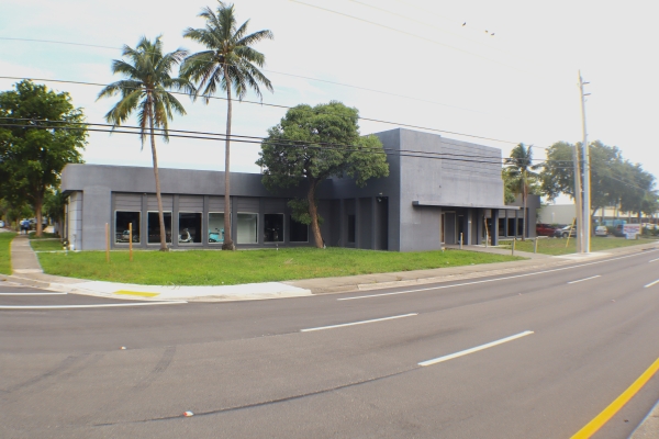 Retail for Sale - 5401 N Federal Highway, Fort Lauderdale FL