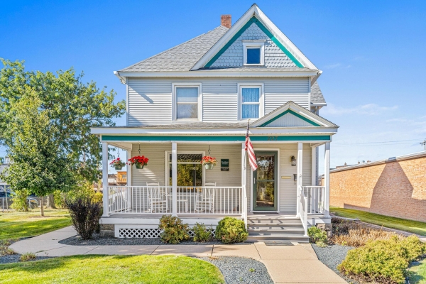 Office for Sale - 227 S Arch Ave, New Richmond WI