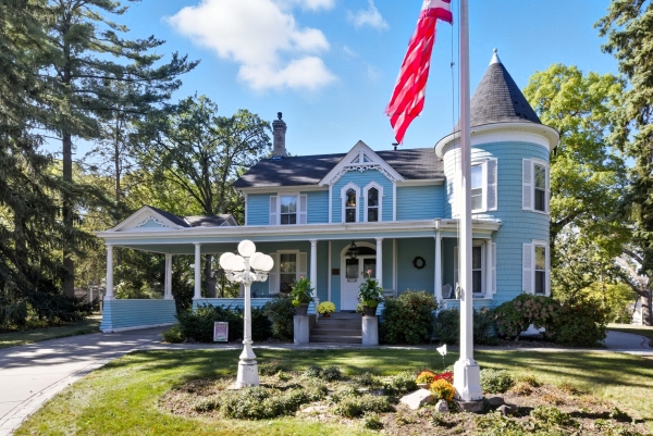 Hotel for Sale - 1625 3rd Ave, Anoka MN