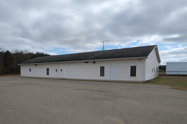 Industrial for Sale - 1379 Industrial Park Drive, Edmore MI
