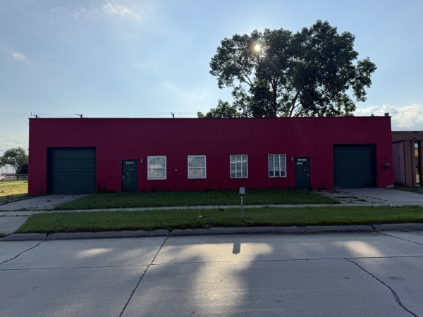 Industrial for Sale - 23515-23525 Blackstone Avenue, Warren MI