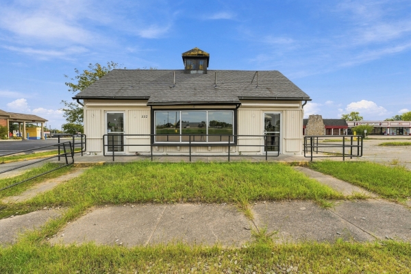 Retail for Sale - 332 W National Rd, Englewood OH