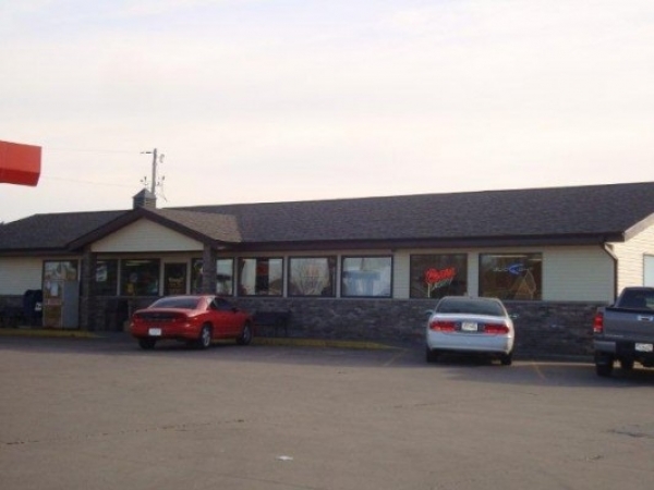 Listing Image #1 - Retail for sale at 327 HWY 35 &amp; 61, Potosi WI 53820