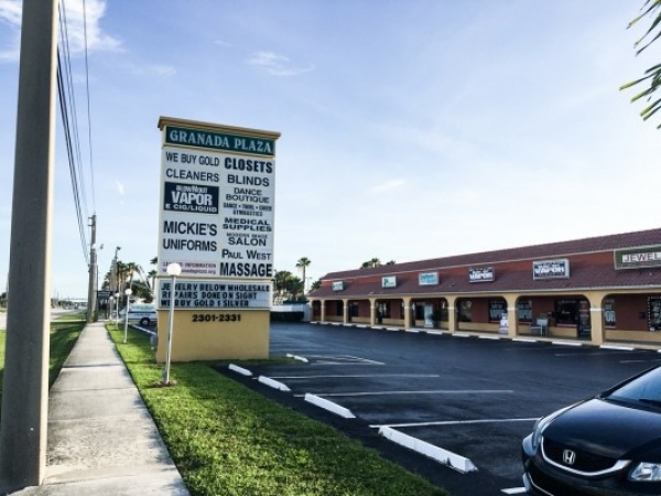 Listing Image #1 - Shopping Center for sale at 2323 Federal Hwy, Stuart FL 34994
